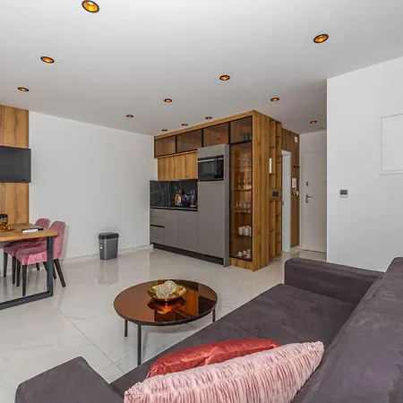 Appartamento In 45064